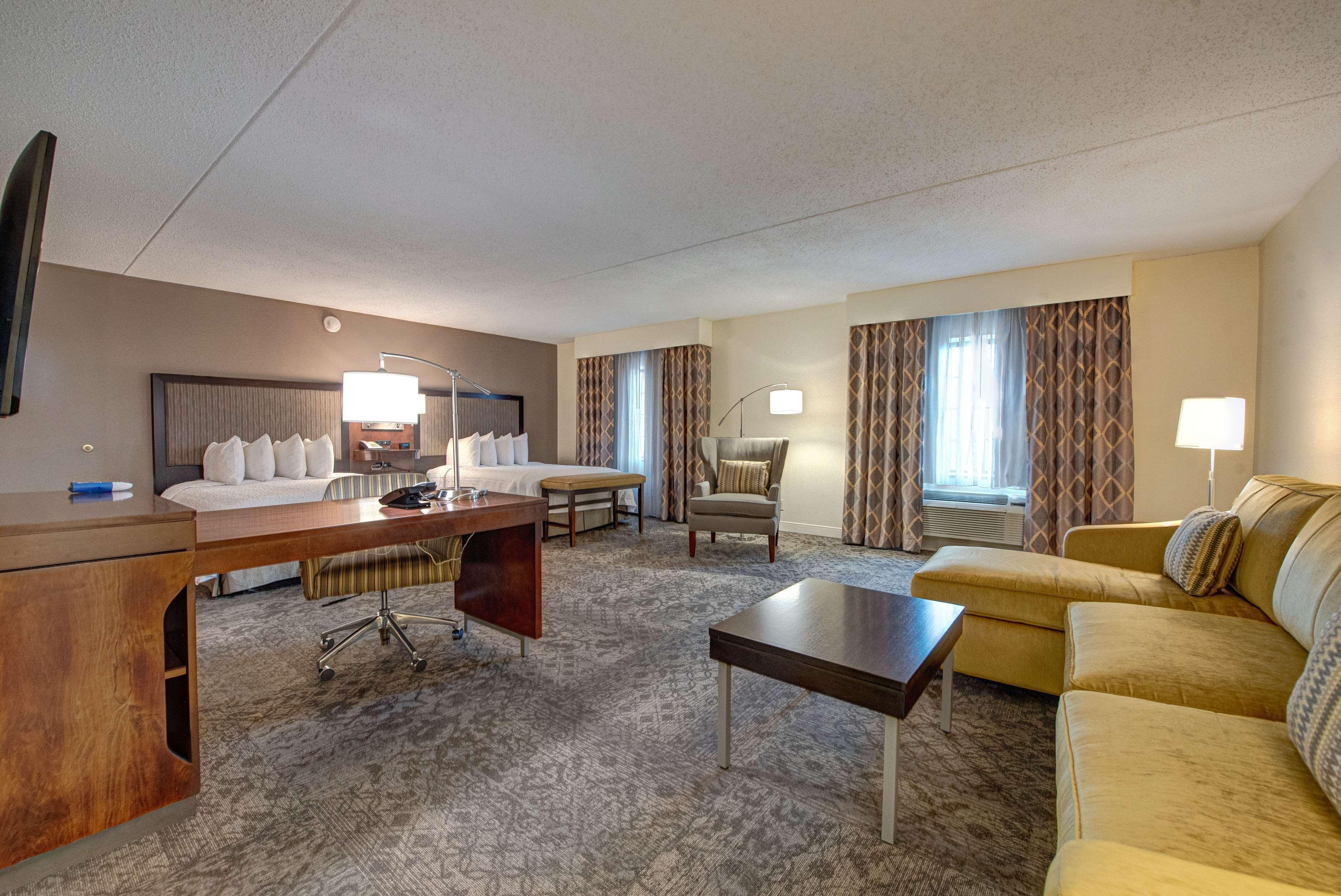 Hampton Inn&Suites By Hilton - Rockville Centre Extérieur photo