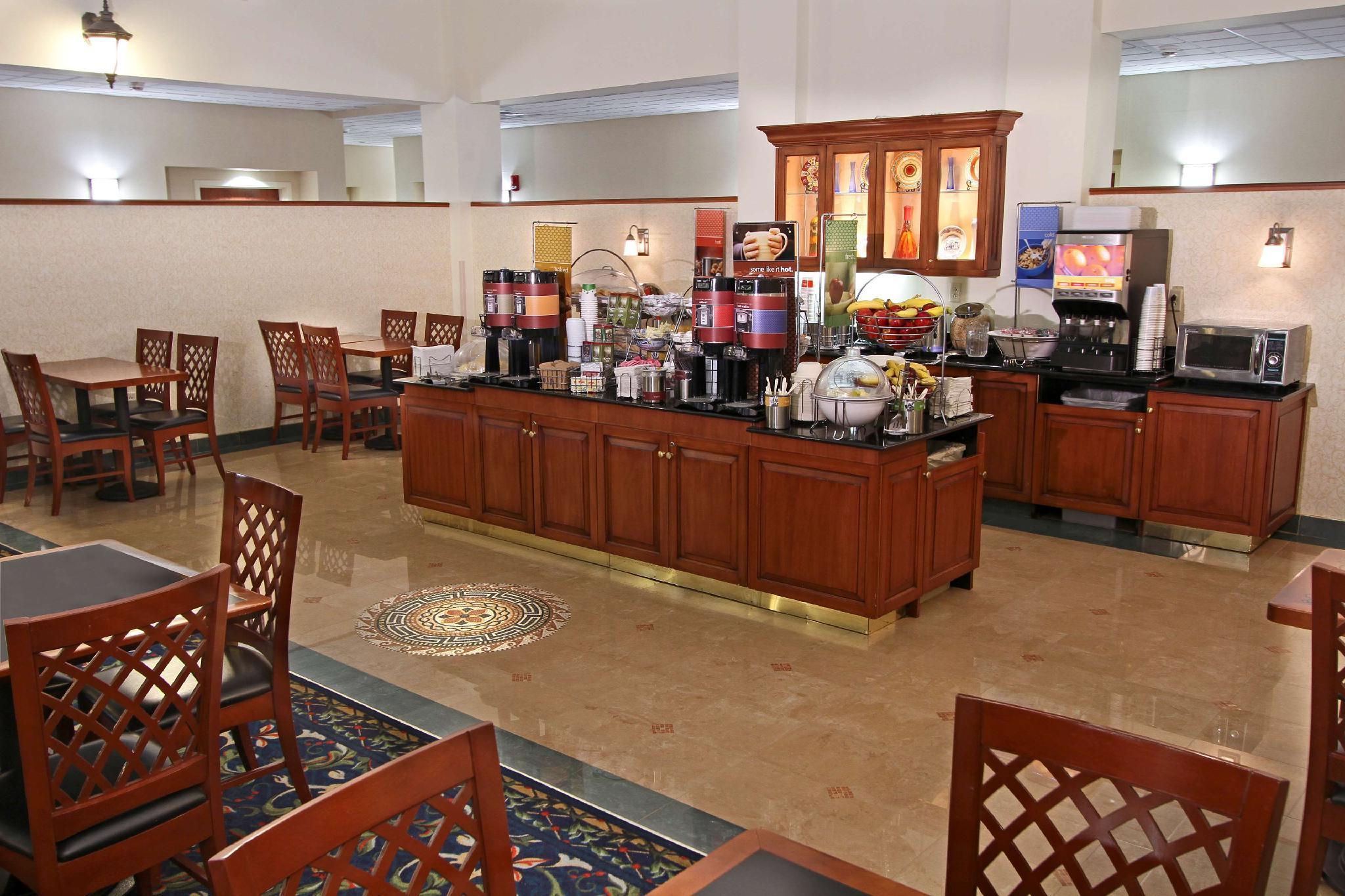 Hampton Inn&Suites By Hilton - Rockville Centre Extérieur photo