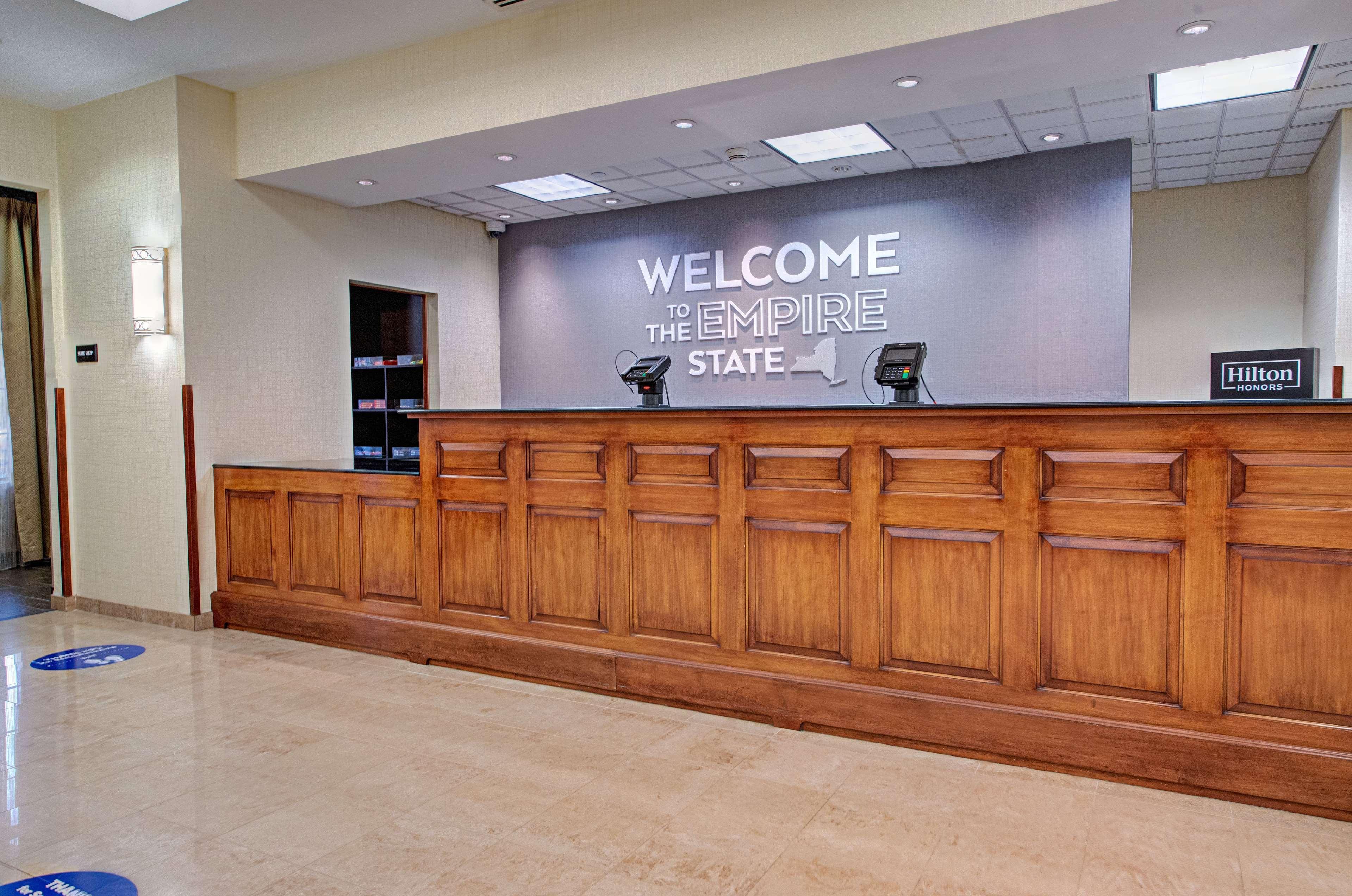 Hampton Inn&Suites By Hilton - Rockville Centre Extérieur photo