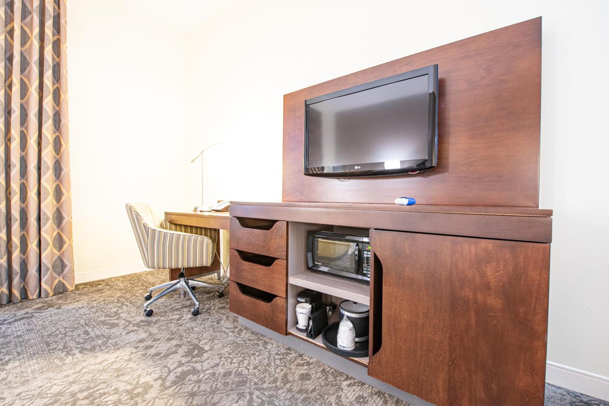 Hampton Inn&Suites By Hilton - Rockville Centre Extérieur photo