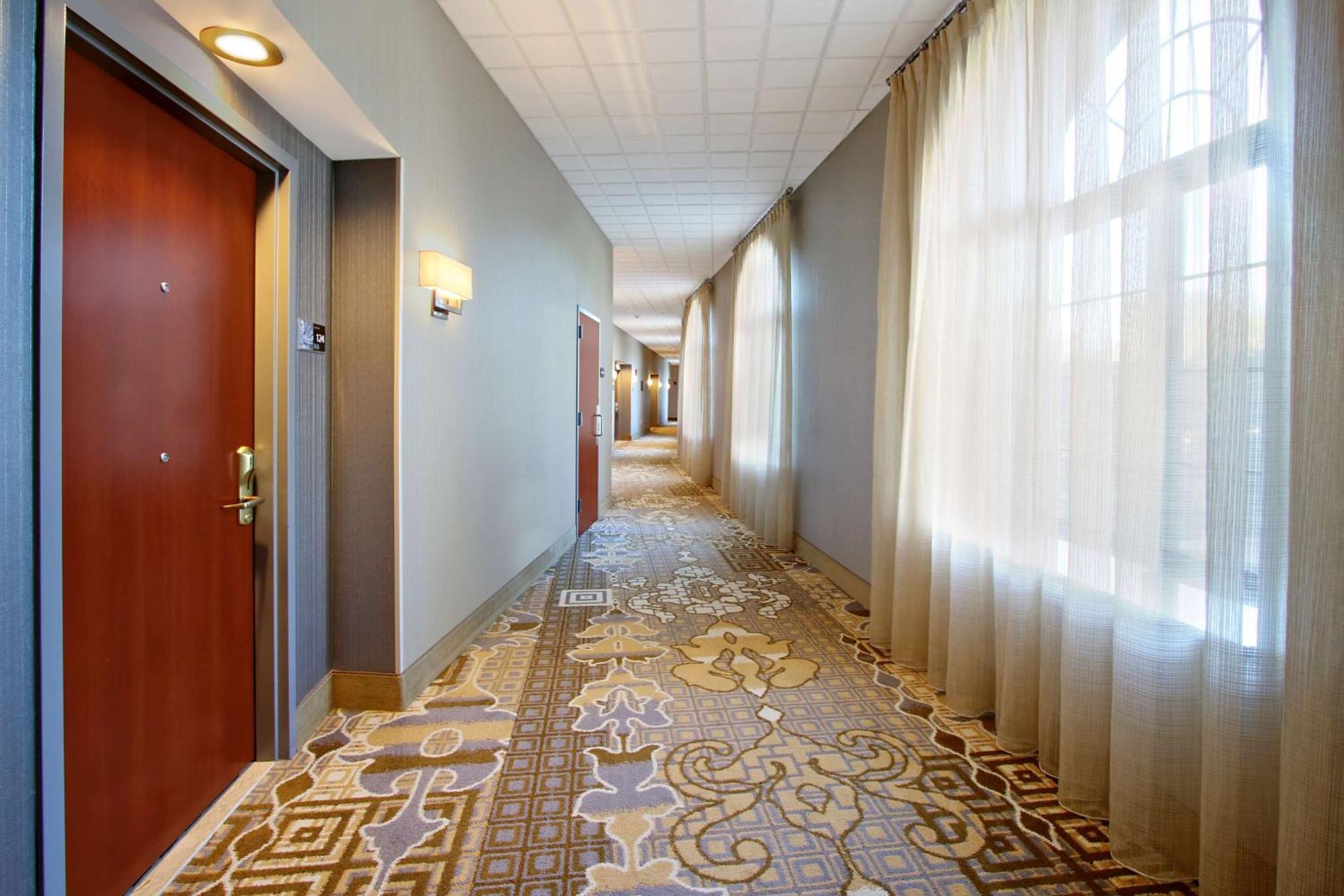 Hampton Inn&Suites By Hilton - Rockville Centre Extérieur photo