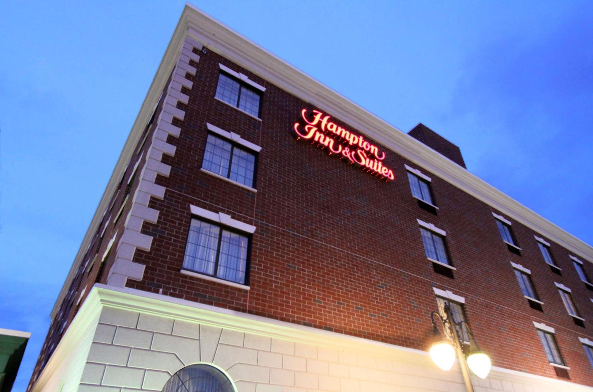 Hampton Inn&Suites By Hilton - Rockville Centre Extérieur photo